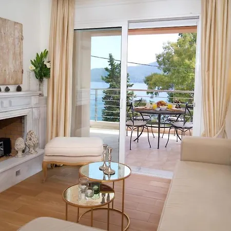 דירה Chloe Luxury Beachfront *