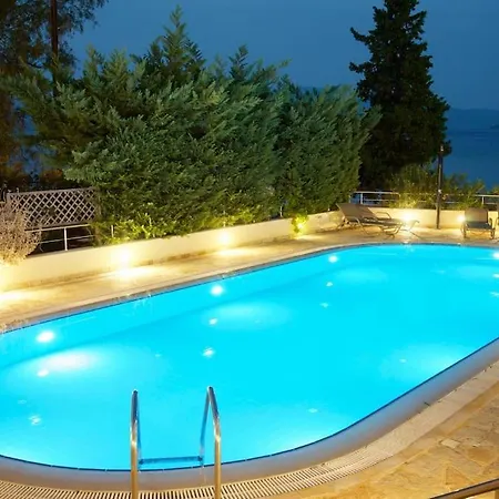 דירה Chloe Luxury Beachfront *